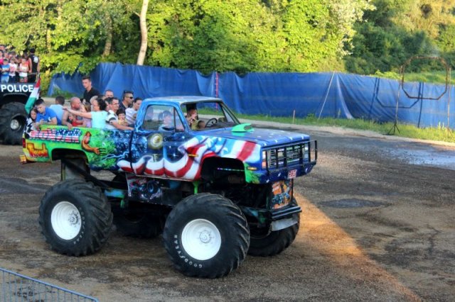 "Monster Truck" Kaszkadőr Show