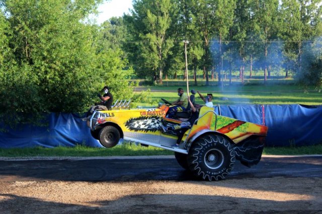 "Monster Truck" Kaszkadőr Show